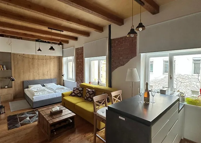 Vintage Modern Old Town * 브라티슬라바